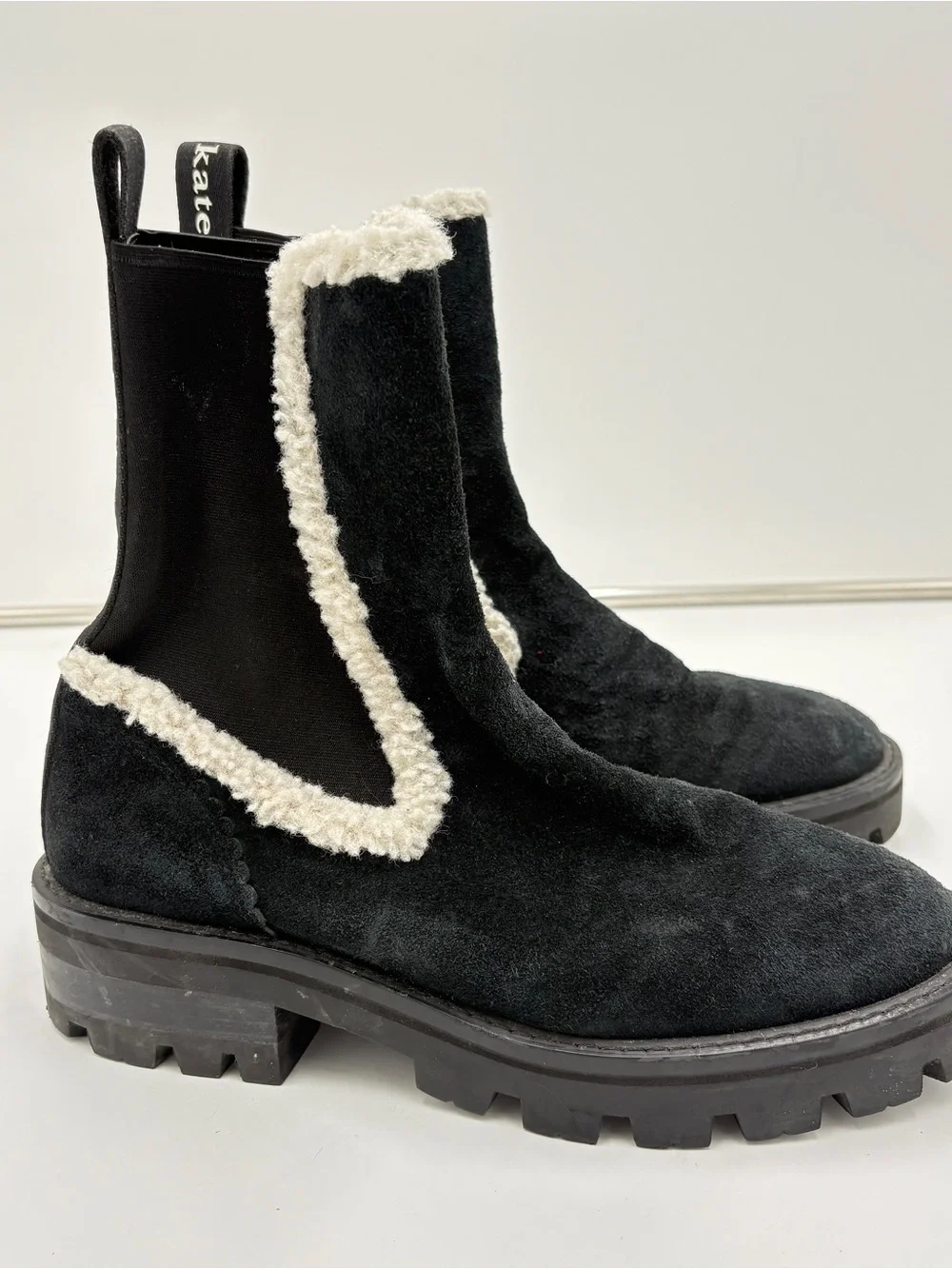 Kate Spade Piper Chelsea Boots Black Suede Pull On Shearling Women’s Size 10